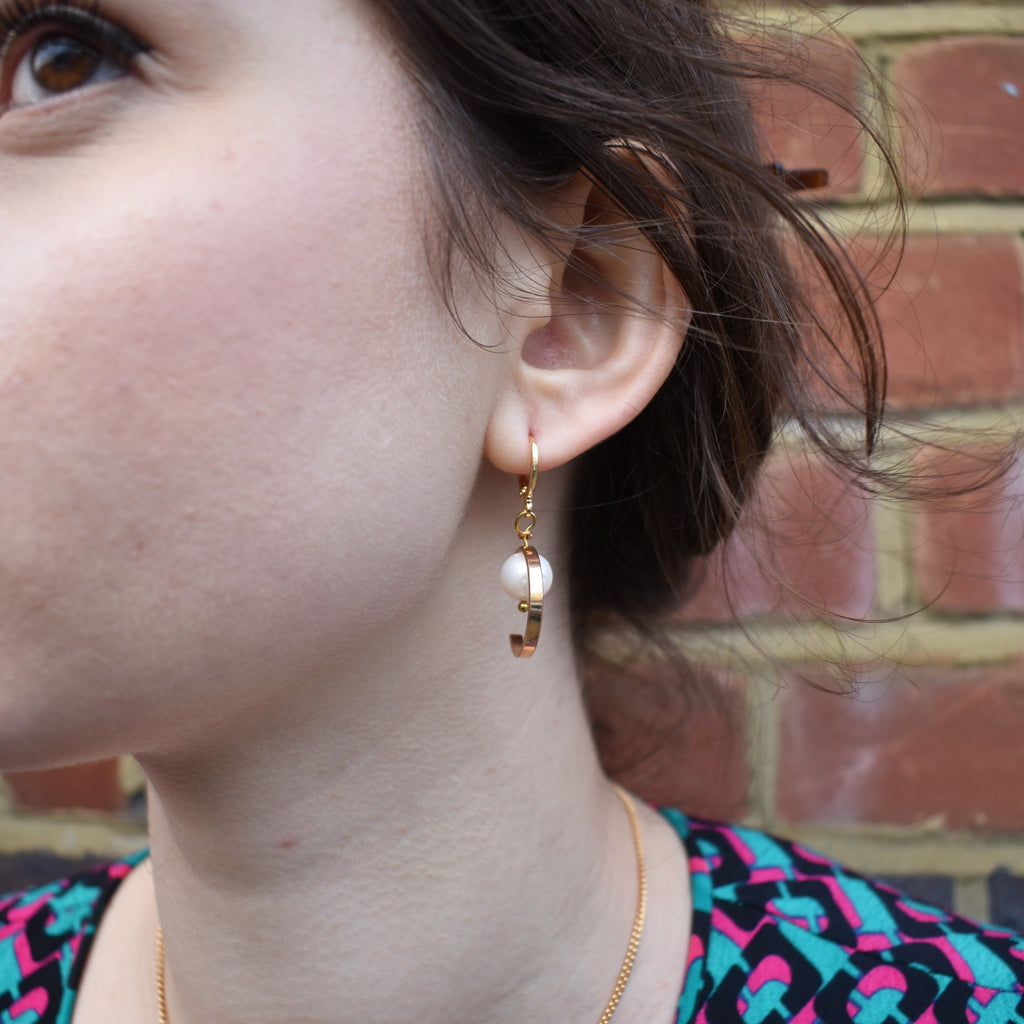 Minimalist circle and freshwater pearl hoop earrings | by Ifemi Jewels